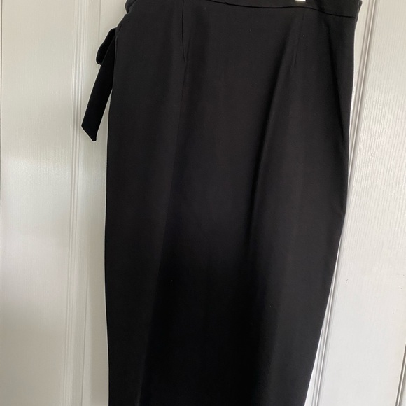 Babaton Pencil Skirt size 10 - Picture 2 of 2